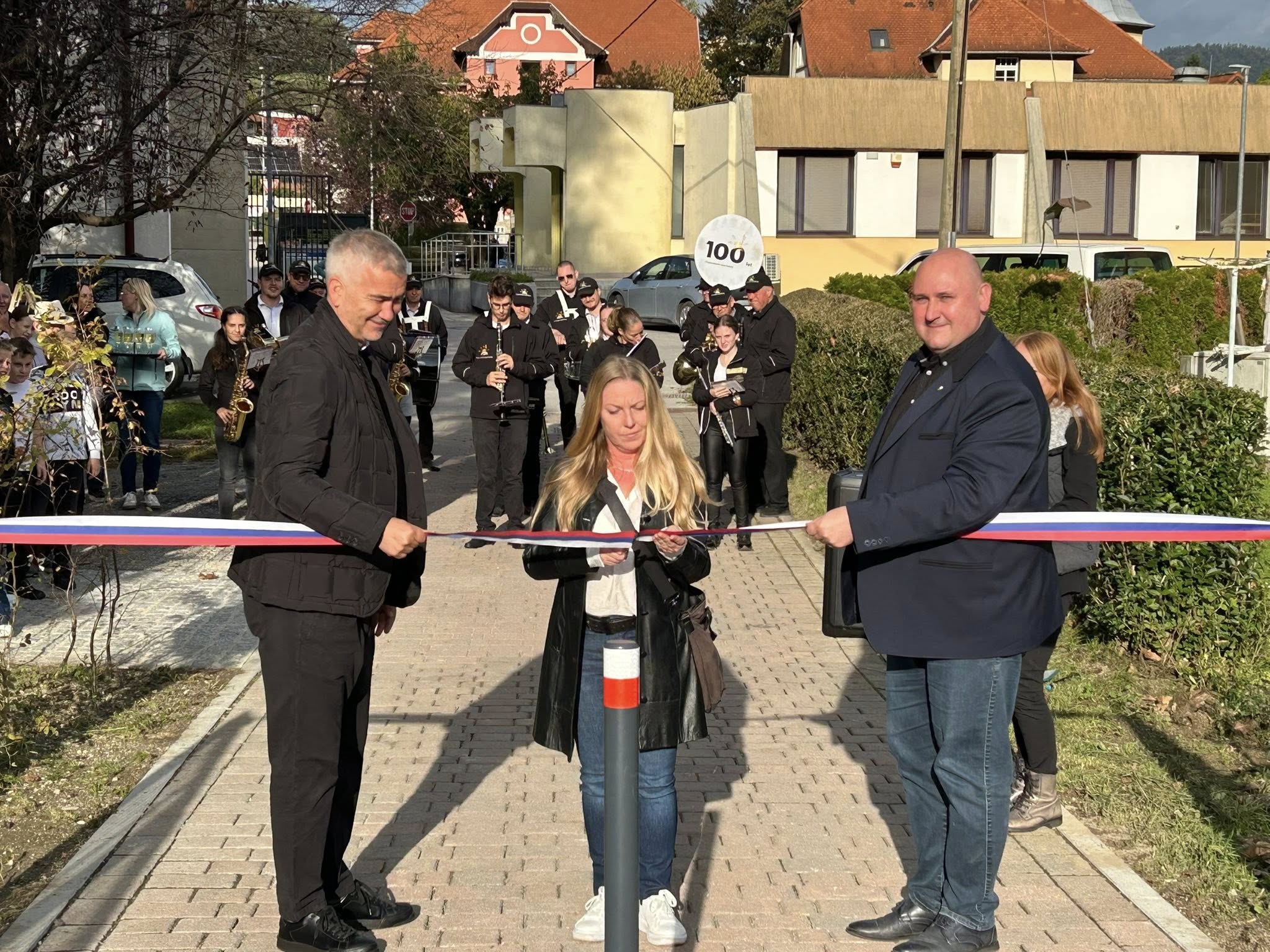V Šoštanju včeraj odprli novo peš brv čez reko Pako