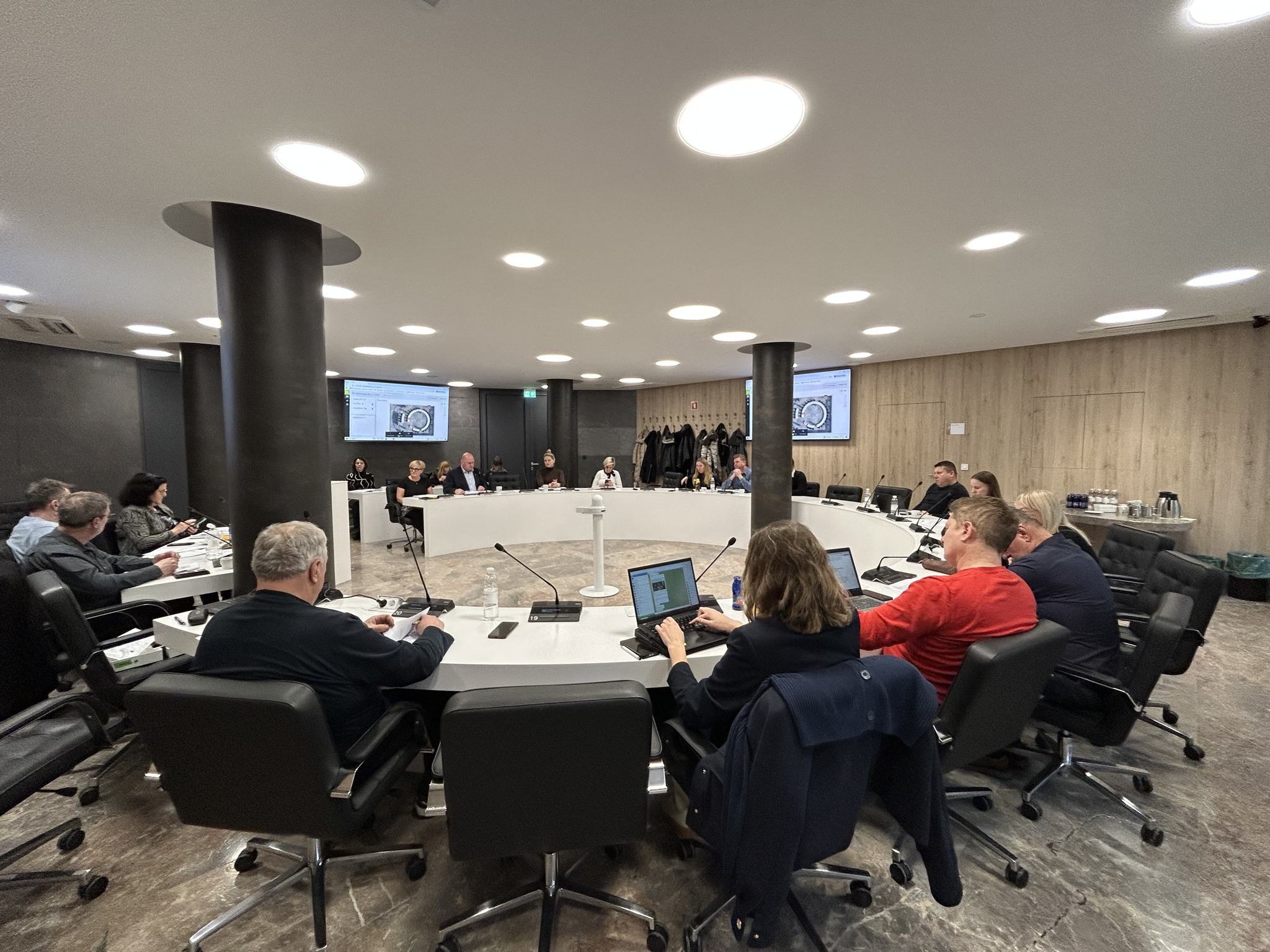 622932945_1302926561876756_2746373611635725639_n